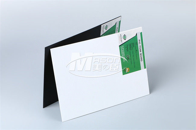 다른 조밀도는 백색 PVC 확장 장 20mm 1220x2440 크기로 잘립니다